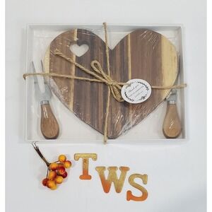 Heart Shaped Acacia Wood Charcuterie Board Cheese Server Set 3 Piece Gift‎ Box